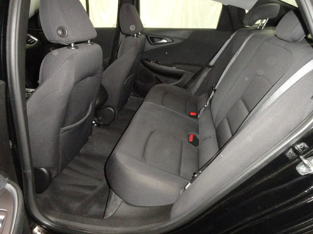 2022 Chevrolet Malibu Image 10