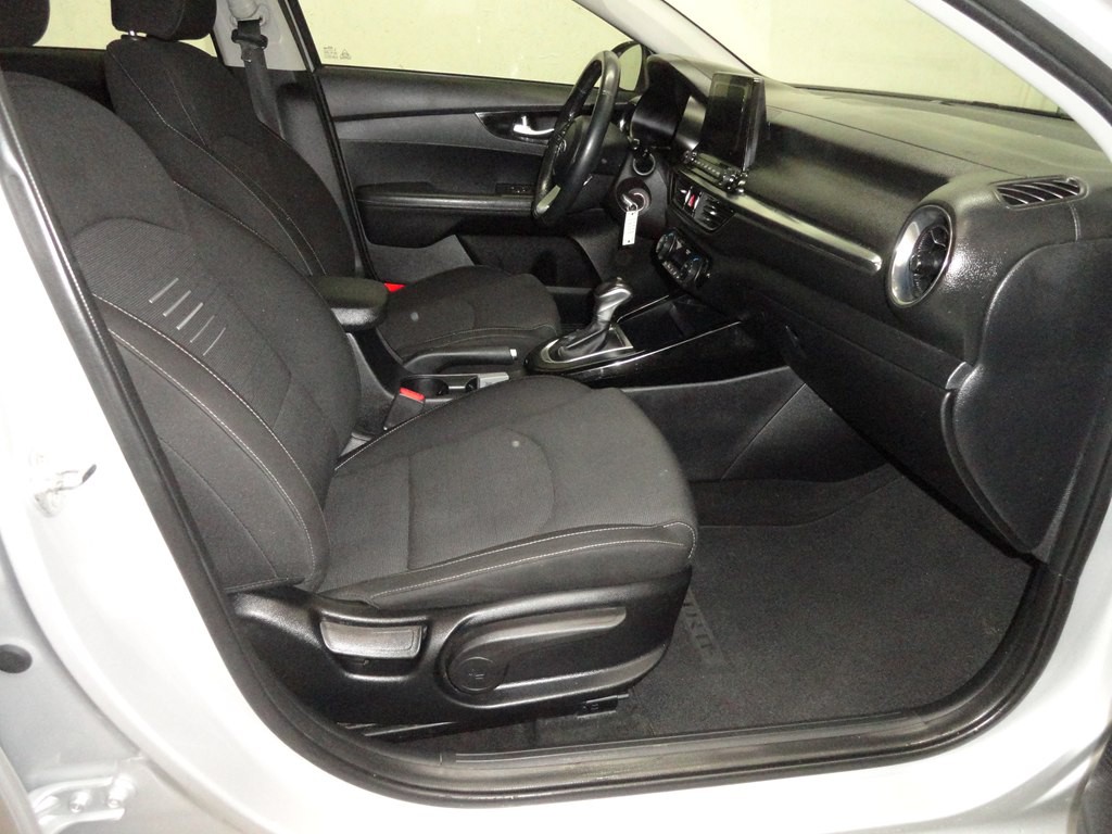 2019 Kia Forte Image 12