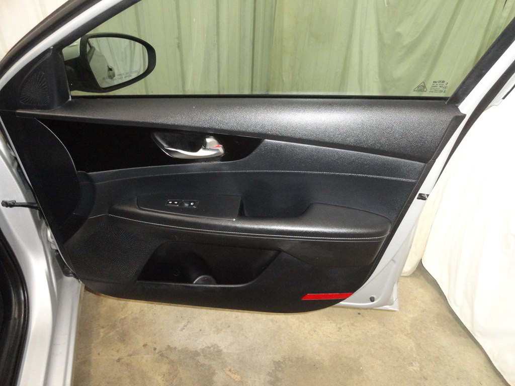 2019 Kia Forte Image 24