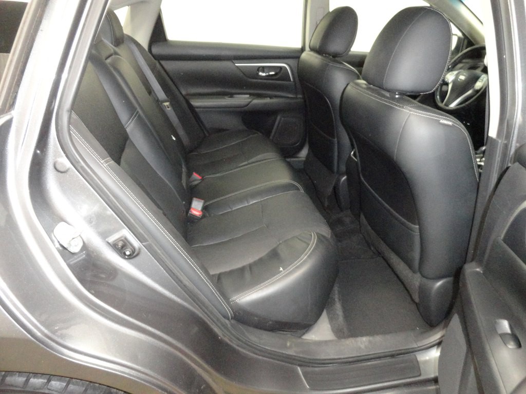 2018 Nissan Altima Image 11