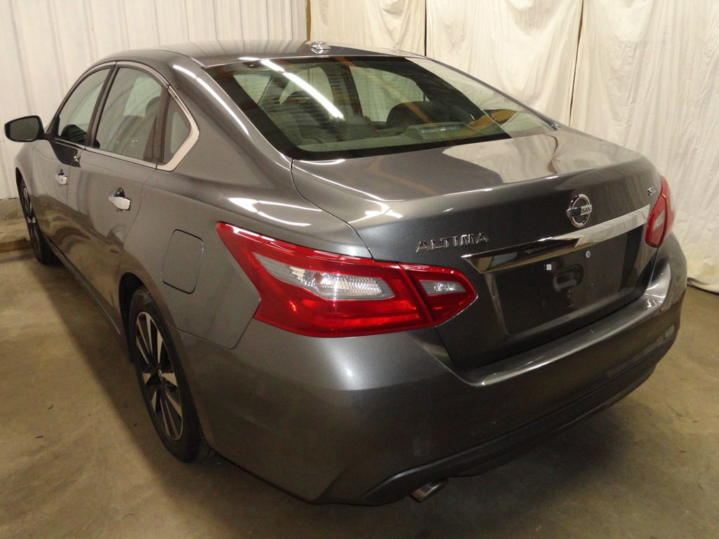 2018 Nissan Altima Image 15