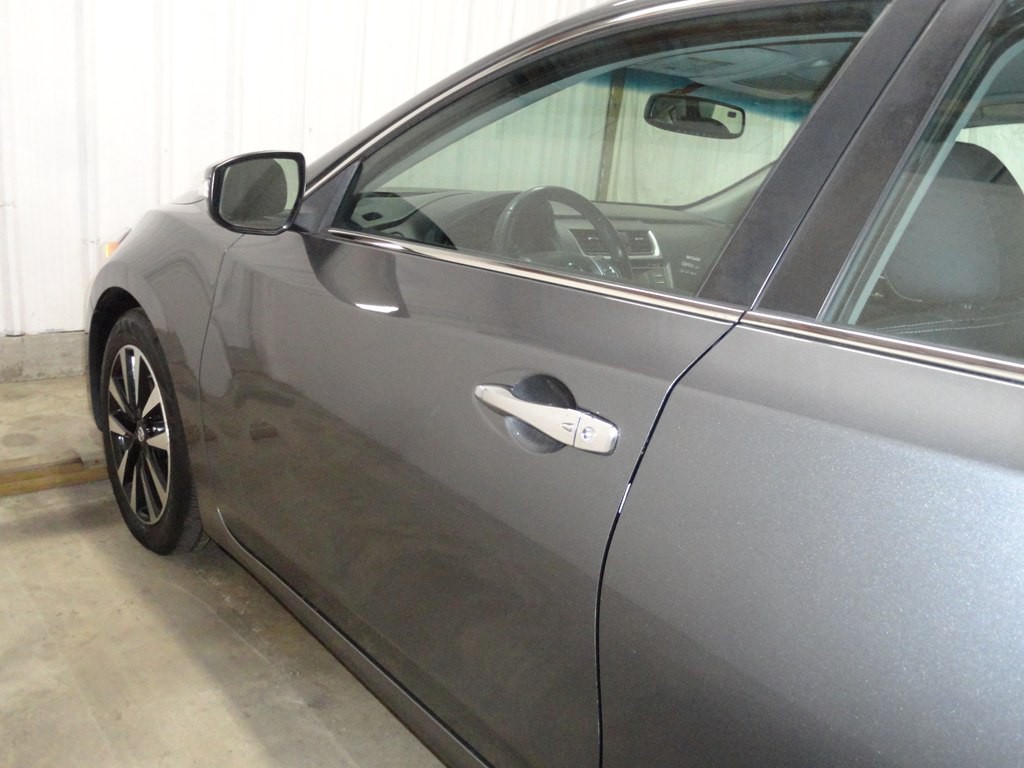 2018 Nissan Altima Image 17