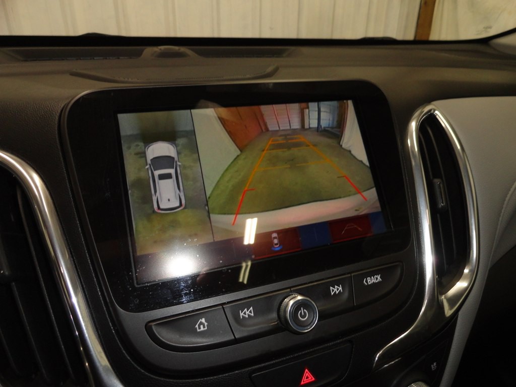 2018 Chevrolet Equinox Image 32