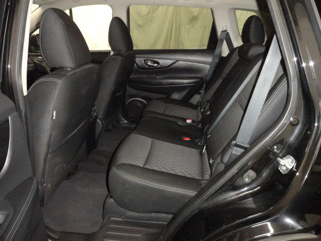 2019 Nissan Rogue Image 10