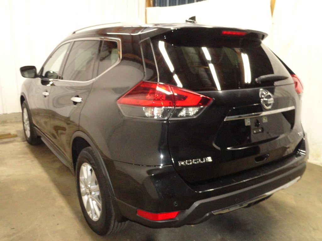 2019 Nissan Rogue Image 16