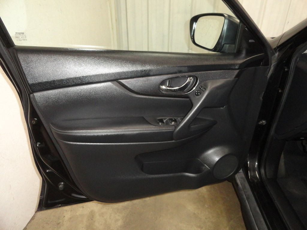 2019 Nissan Rogue Image 33