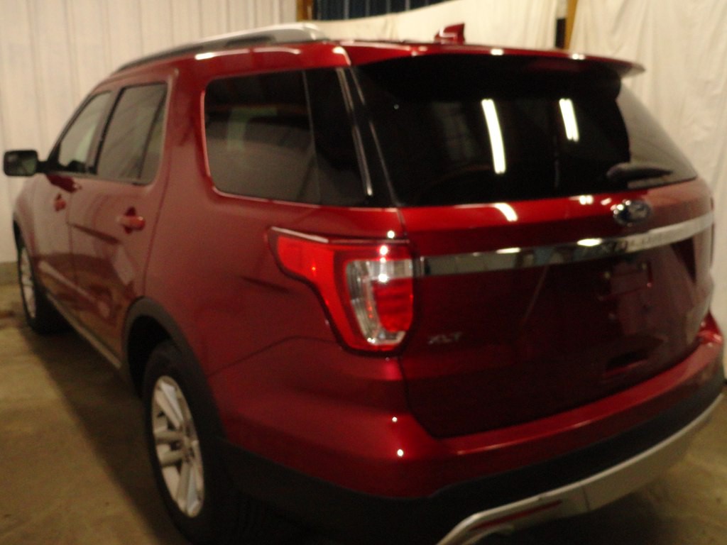 2017 Ford Explorer Image 16