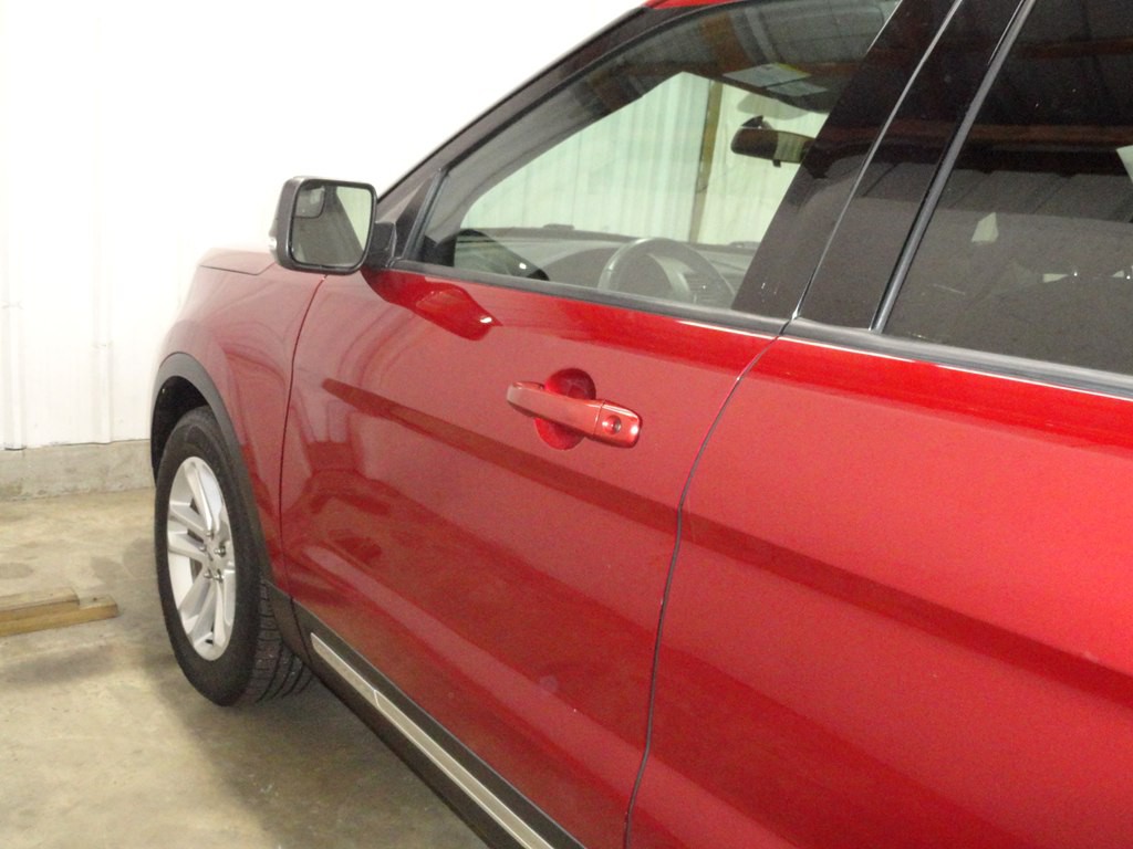 2017 Ford Explorer Image 18