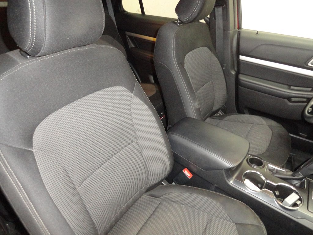 2017 Ford Explorer Image 26