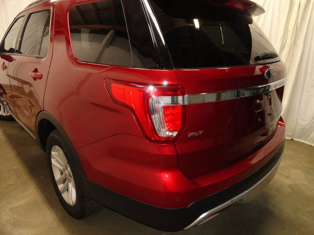 2017 Ford Explorer Image 48