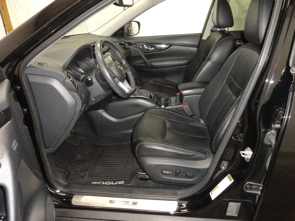 2019 Nissan Rogue Image 9