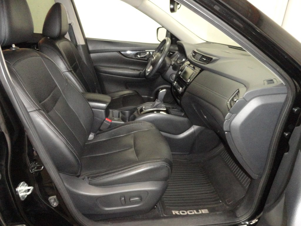2019 Nissan Rogue Image 13