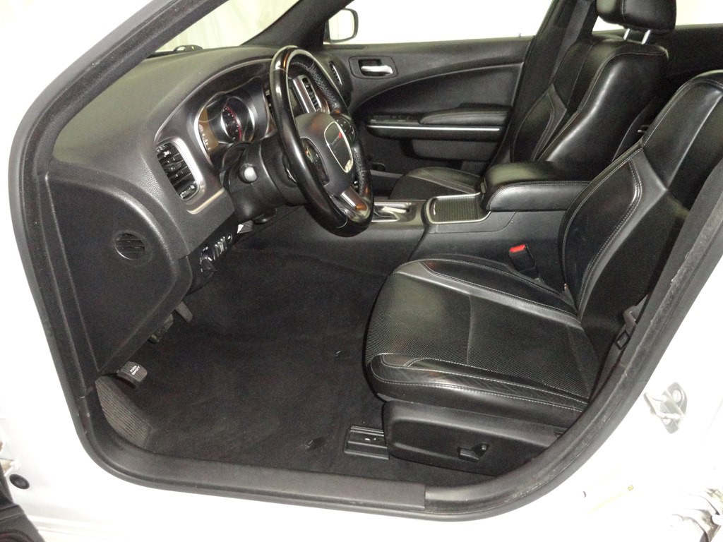 2021 Dodge Charger Image 9