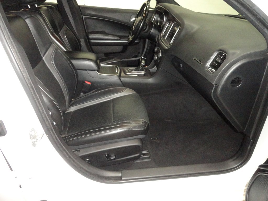 2021 Dodge Charger Image 12