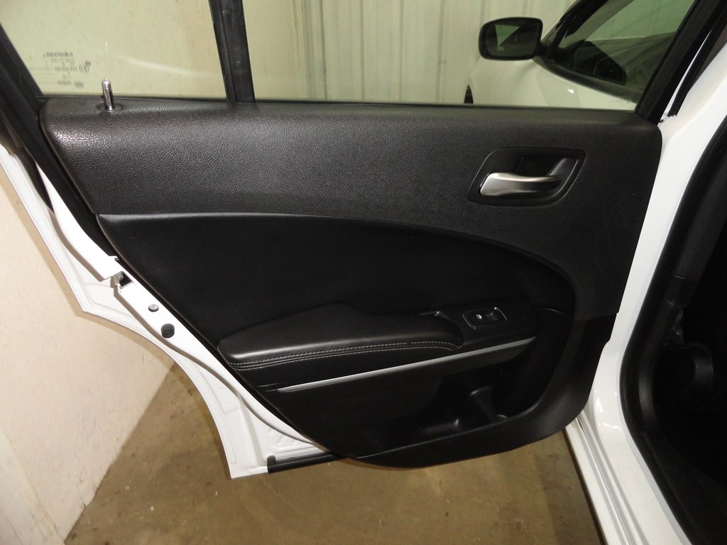 2021 Dodge Charger Image 29