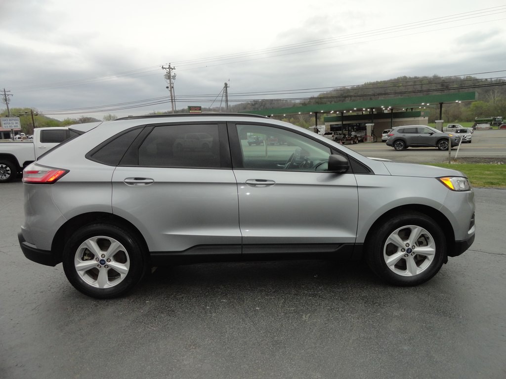 2022 Ford Edge Image 5