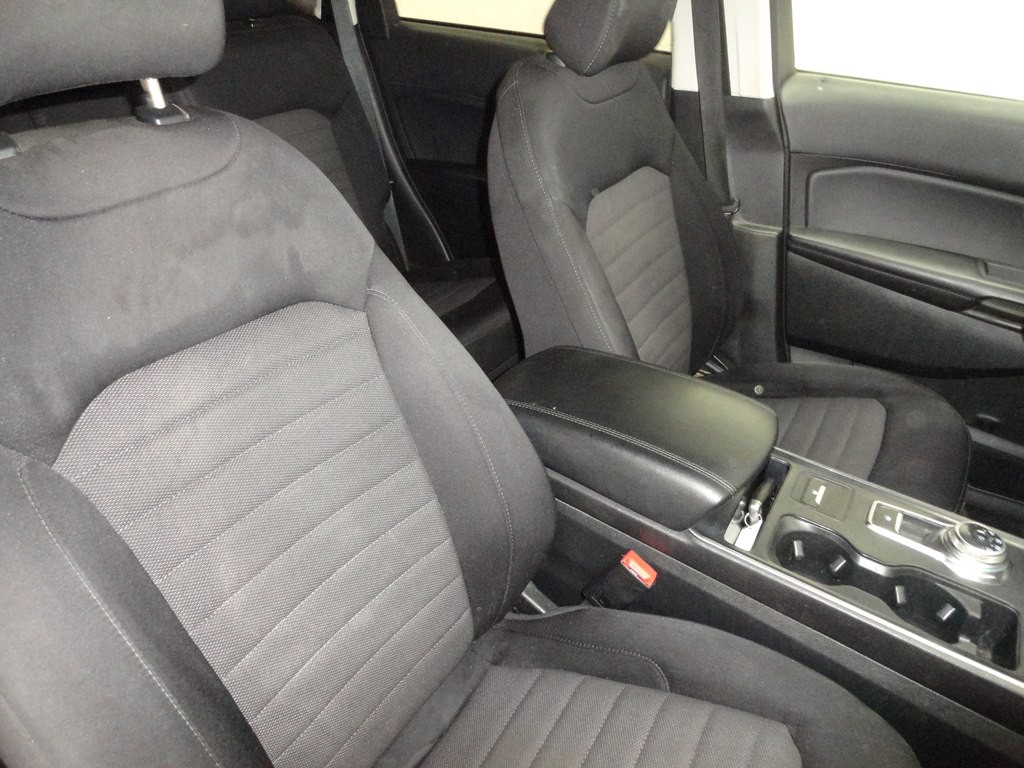 2022 Ford Edge Image 25