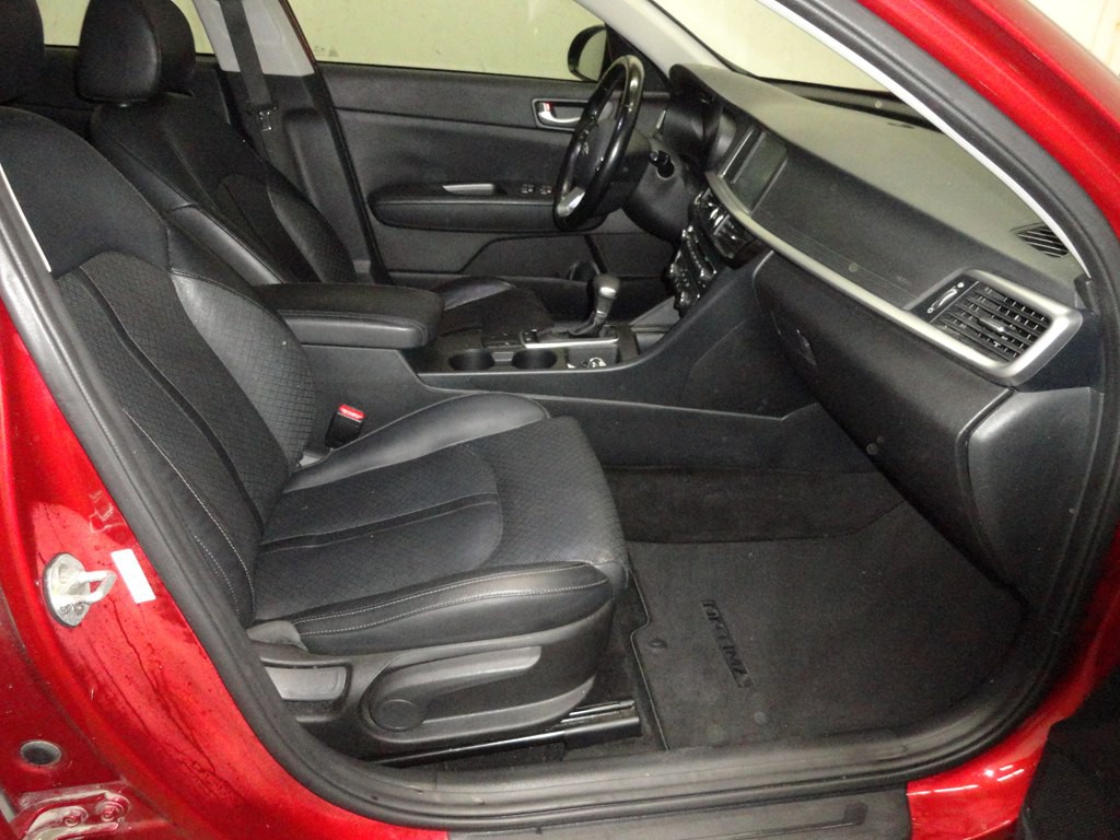 2020 Kia Optima Image 12