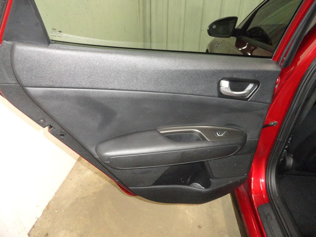 2020 Kia Optima Image 30