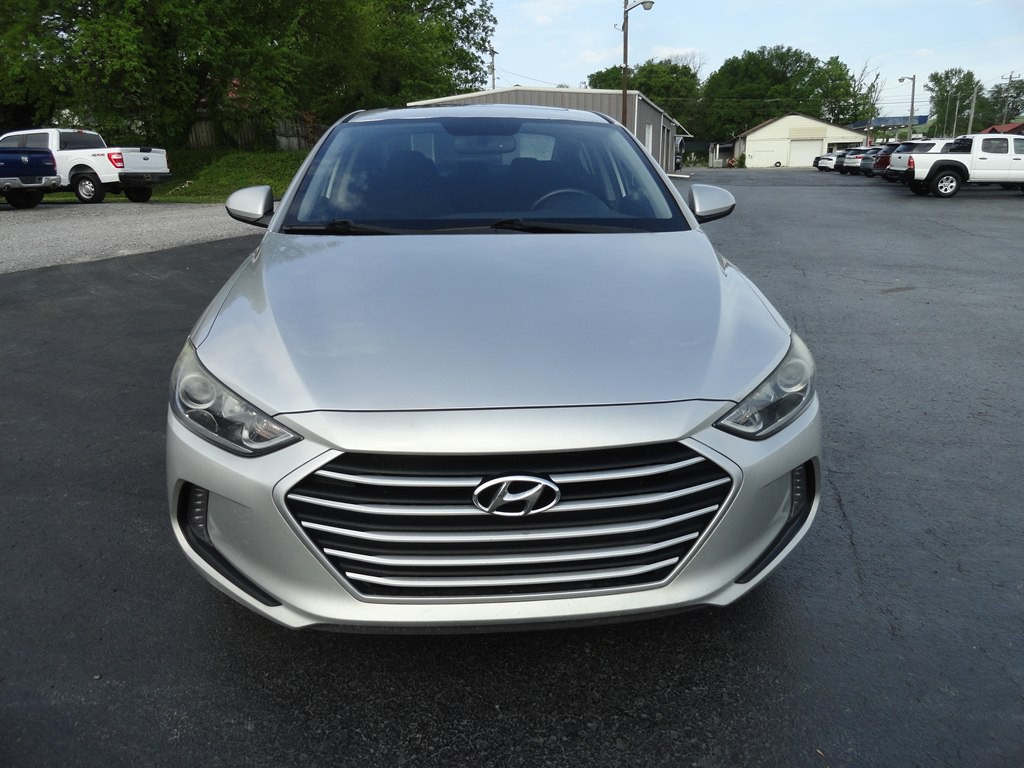 2018 Hyundai Elantra Image 4