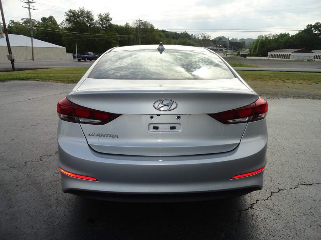 2018 Hyundai Elantra Image 7
