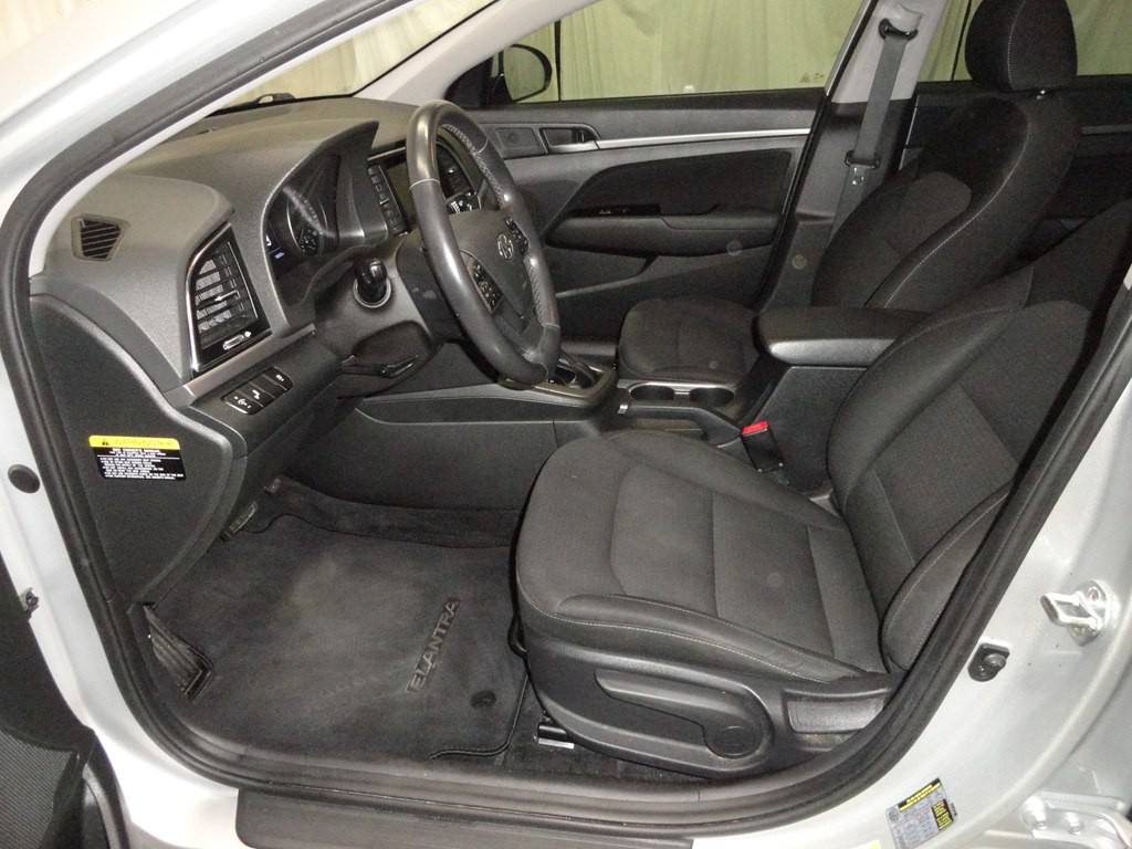 2018 Hyundai Elantra Image 9