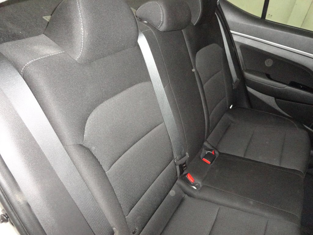2018 Hyundai Elantra Image 22