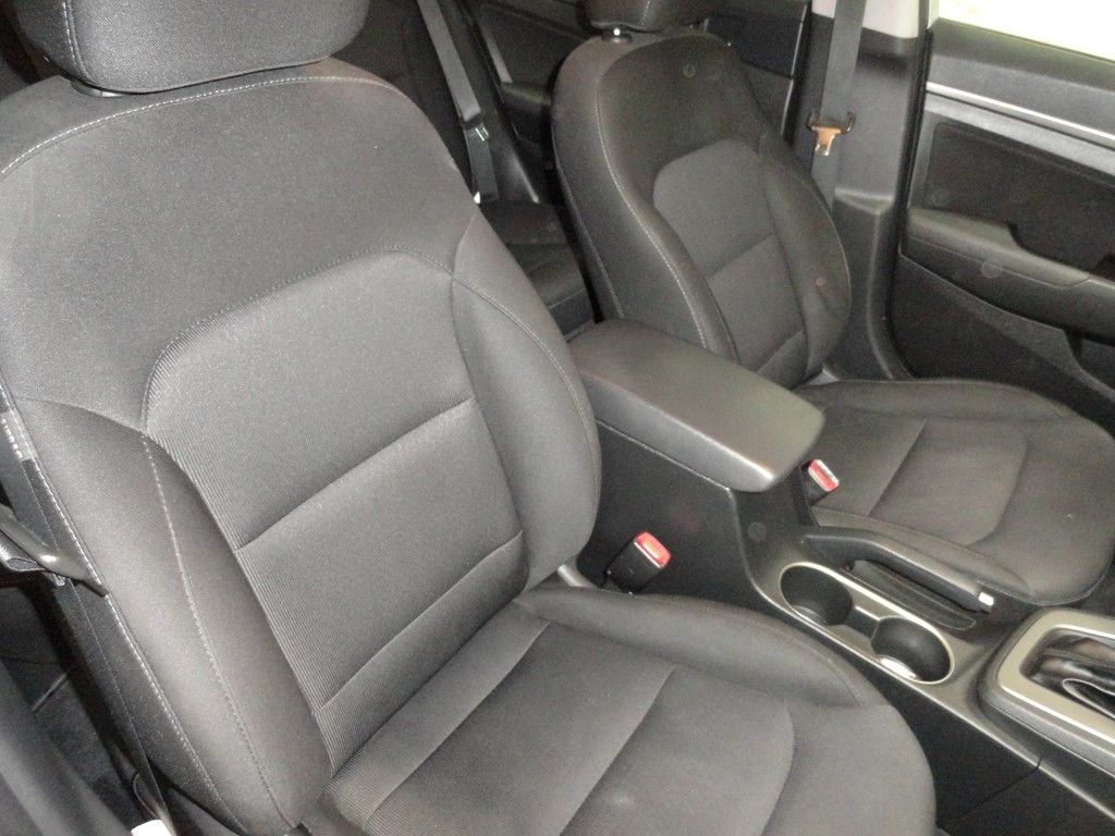 2018 Hyundai Elantra Image 24