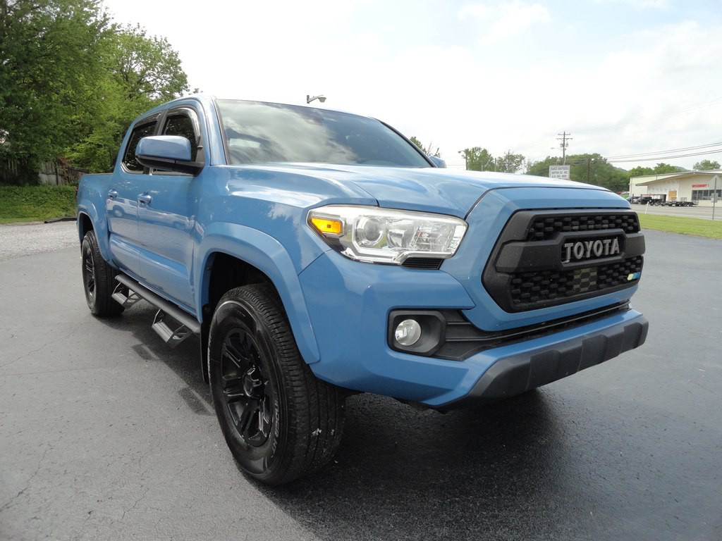 2019 Toyota Tacoma Image 1