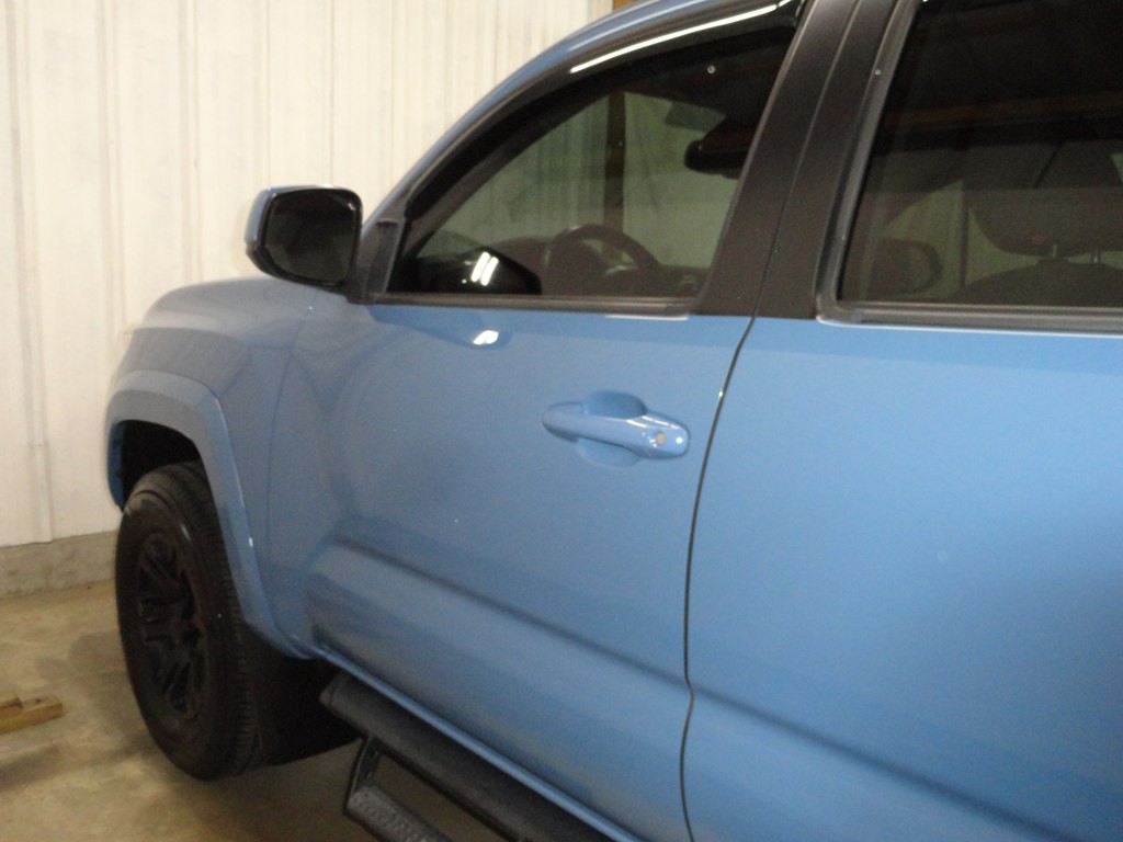 2019 Toyota Tacoma Image 17