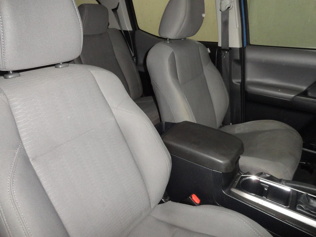 2019 Toyota Tacoma Image 24