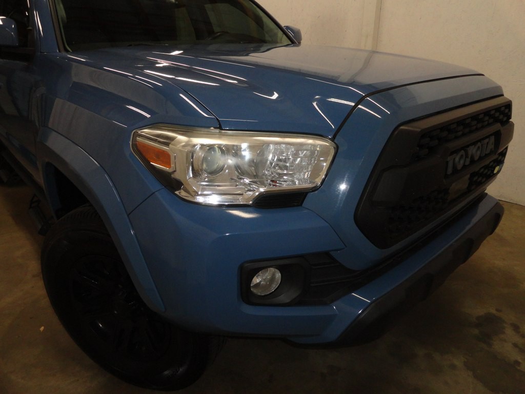 2019 Toyota Tacoma Image 45