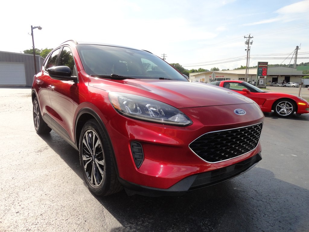 2021 Ford Escape Image 1