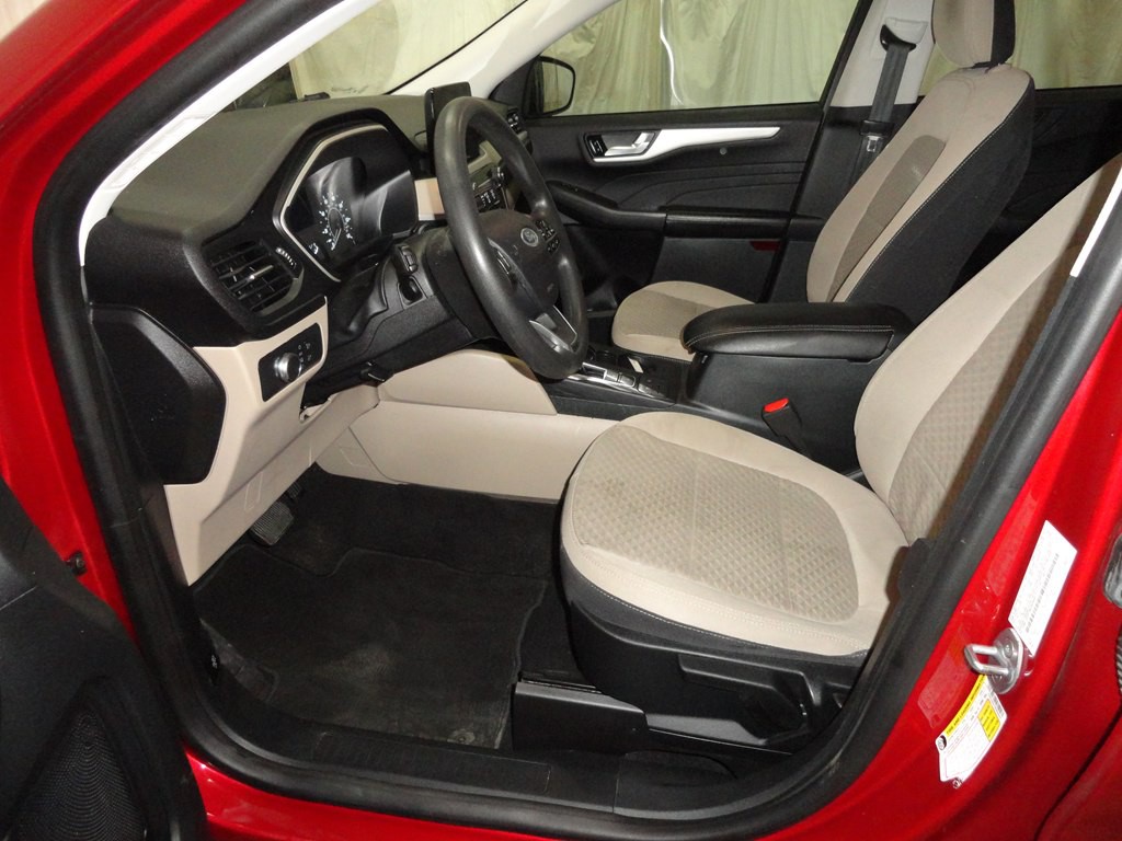 2021 Ford Escape Image 9