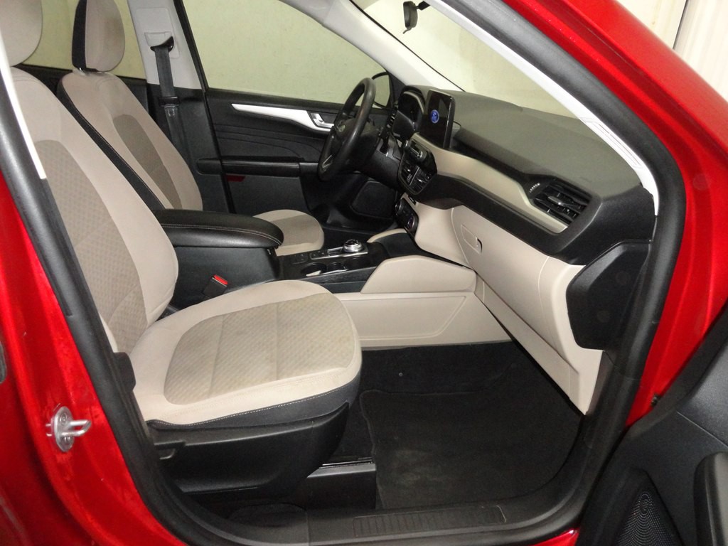 2021 Ford Escape Image 13