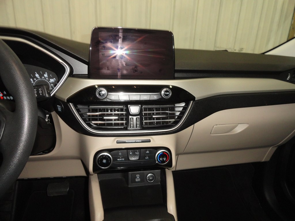 2021 Ford Escape Image 32