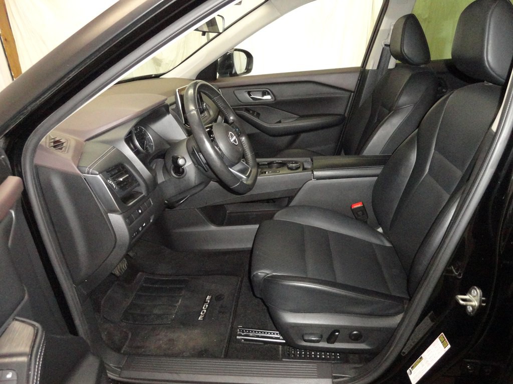 2023 Nissan Rogue Image 9