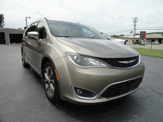 Image for 2017 Chrysler Pacifica Limited ID: 7431318