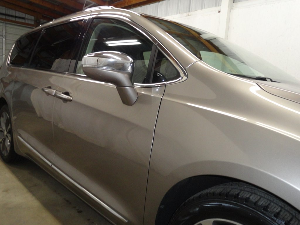 2017 Chrysler Pacifica Image 17