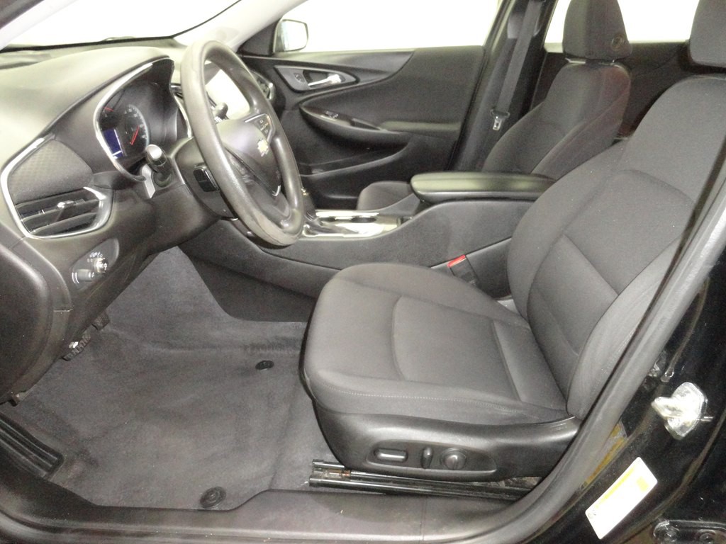 2019 Chevrolet Malibu Image 9