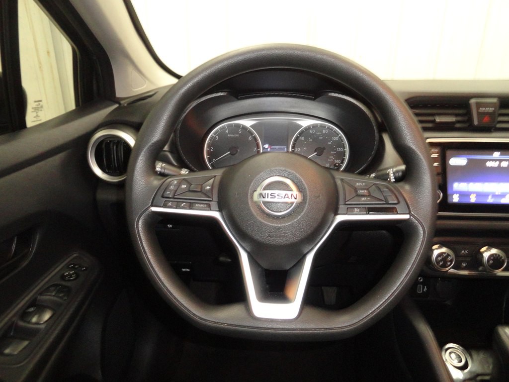 2021 Nissan Versa Image 29