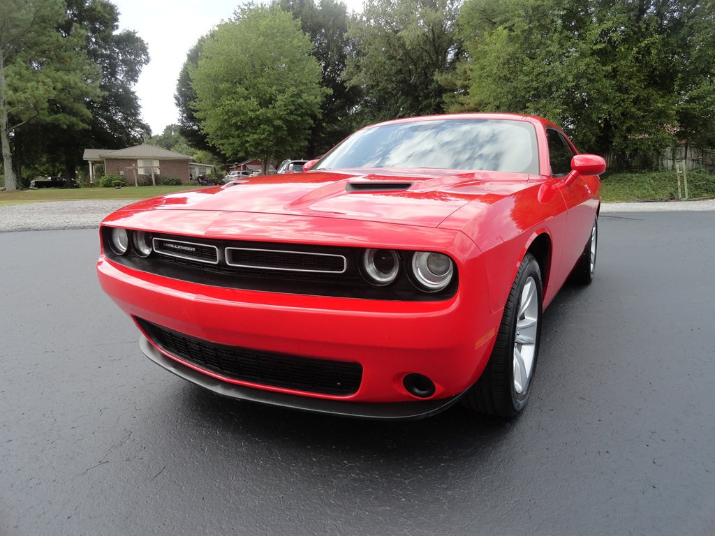 2023 Dodge Challenger Image 2