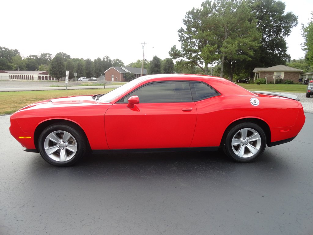 2023 Dodge Challenger Image 3