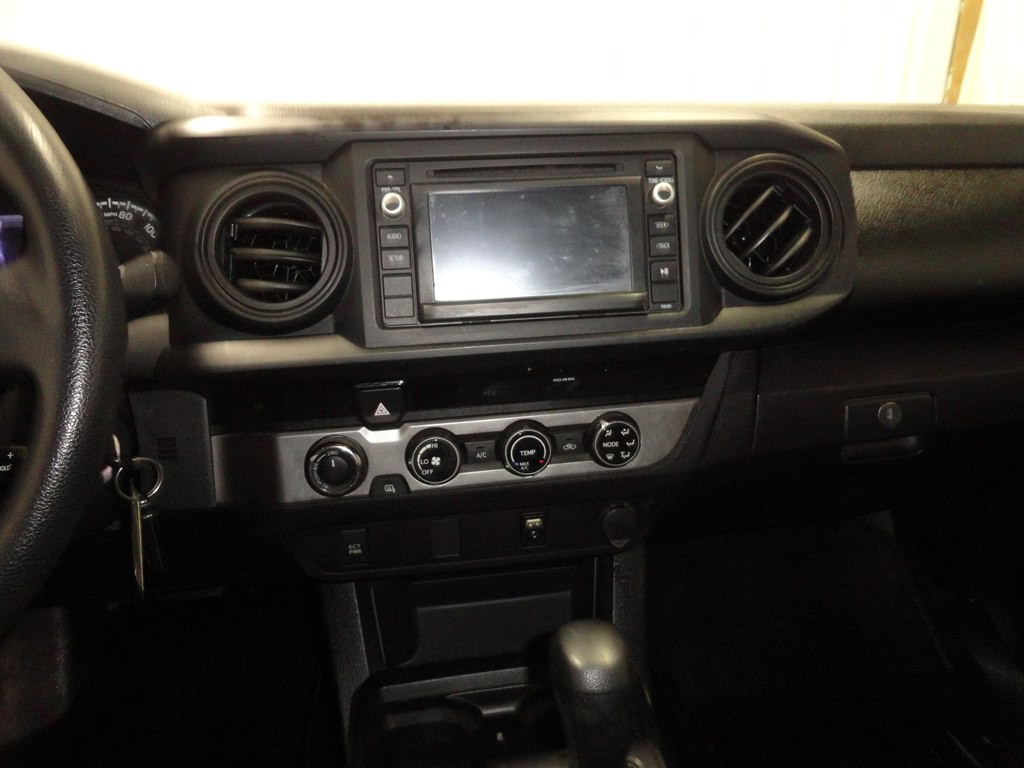 2018 Toyota Tacoma Image 31