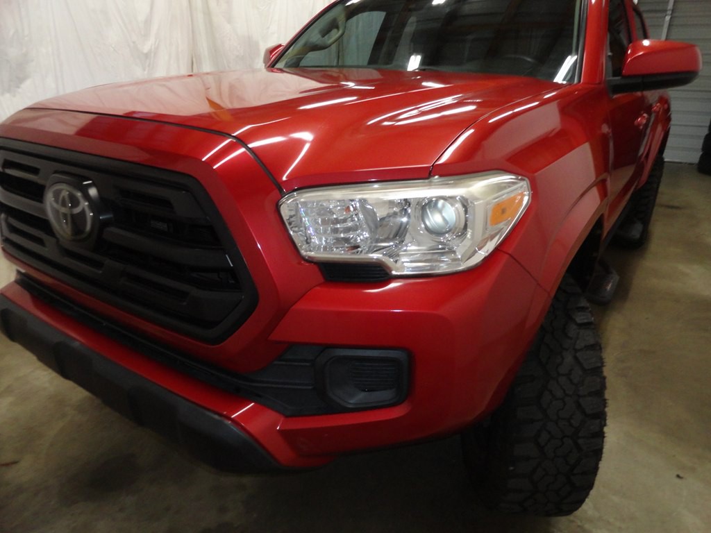 2018 Toyota Tacoma Image 46