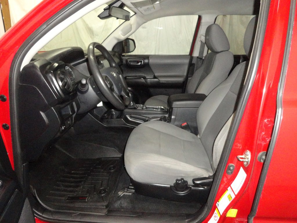 2018 Toyota Tacoma Image 57