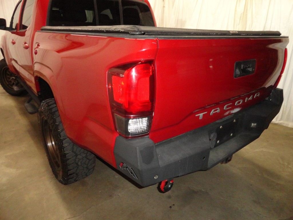 2018 Toyota Tacoma Image 95