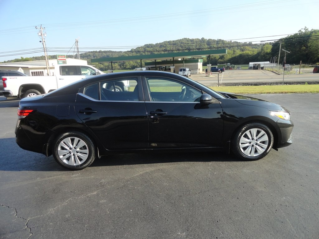 2022 Nissan Sentra Image 5