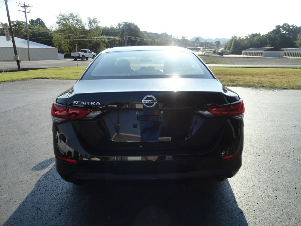 2022 Nissan Sentra Image 7