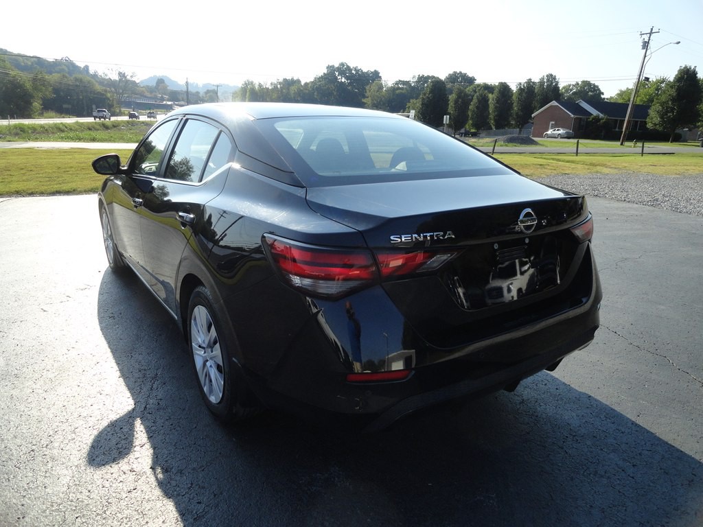 2022 Nissan Sentra Image 8